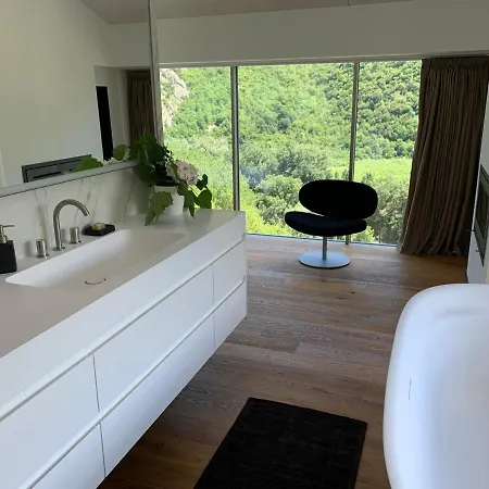 Bed & Breakfast La Forestale Luxury - La Royale 3*