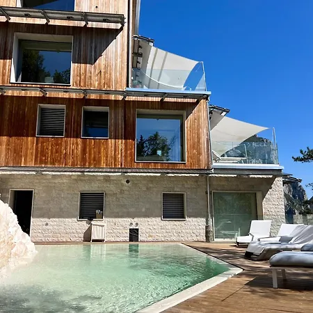 La Forestale Luxury - La Royale Bed and breakfast 4*