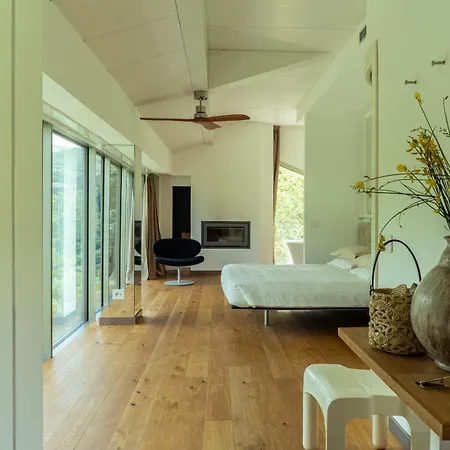 فندق مبيت وإفطار La Forestale Luxury - La Royale