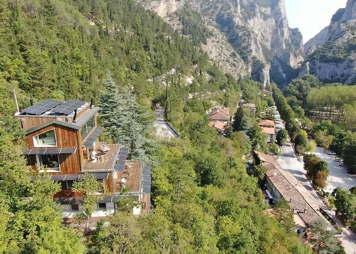 Bed and breakfast La Forestale Luxury - La Royale 3*