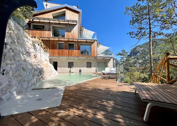 La Forestale Luxury - La Royale 住宿加早餐酒店 4*